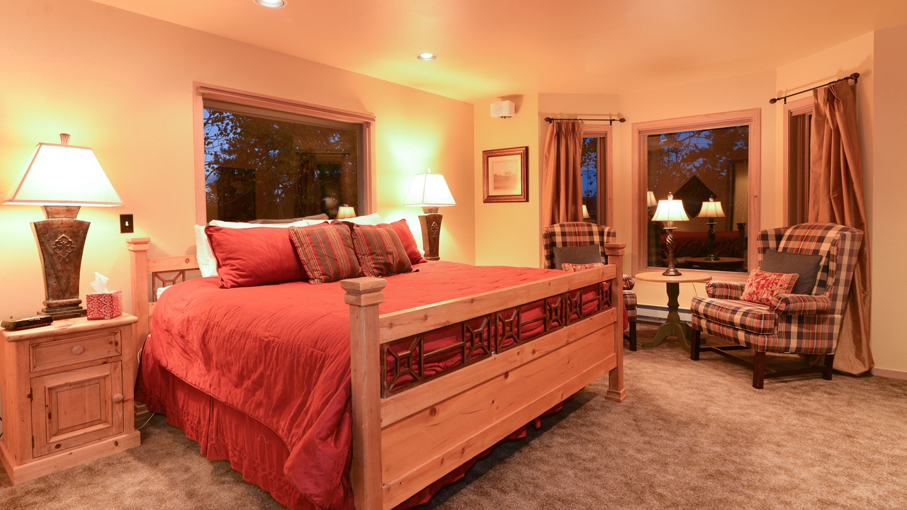 Photo of Bedroom in Warrior's Mark West