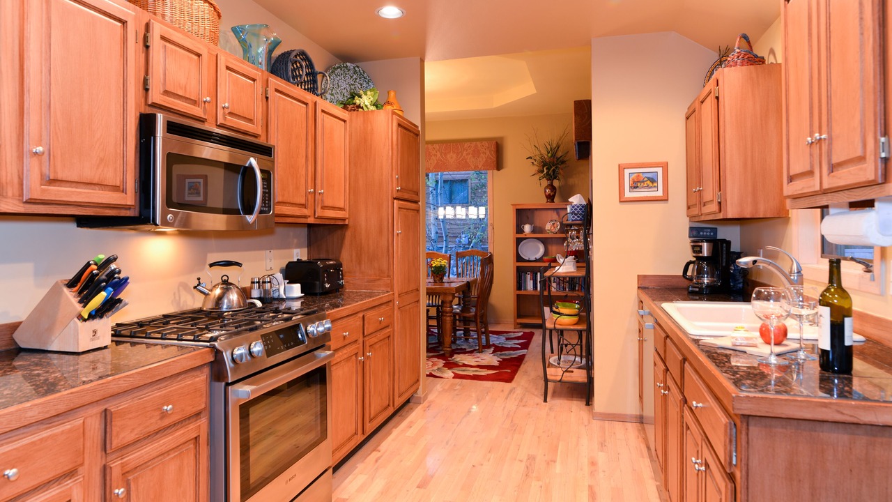 Photo of Kitchen in Warrior's Mark West