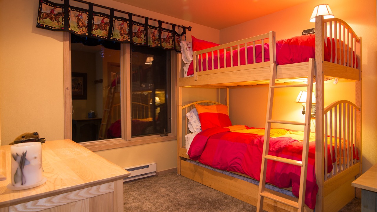 Photo of Bedroom in Warrior's Mark West
