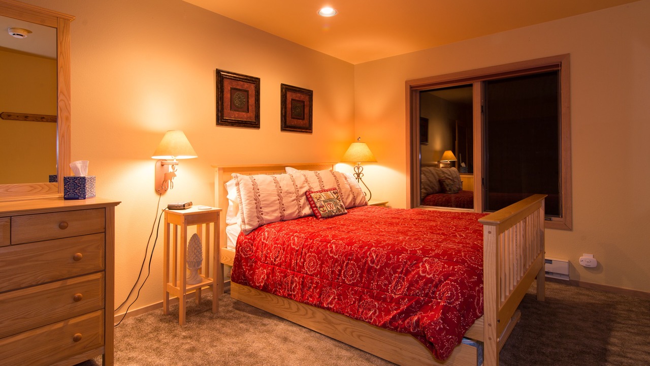 Photo of Bedroom in Warrior's Mark West
