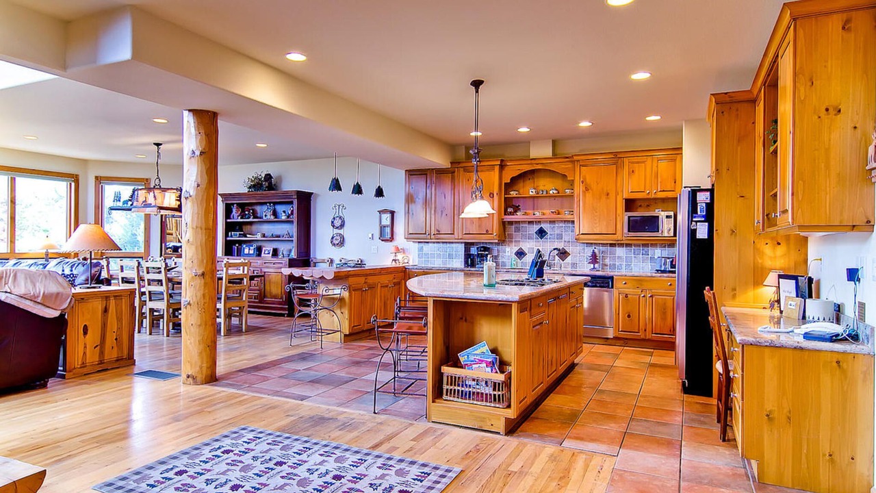 Photo of Kitchen in Warrior's Mark West