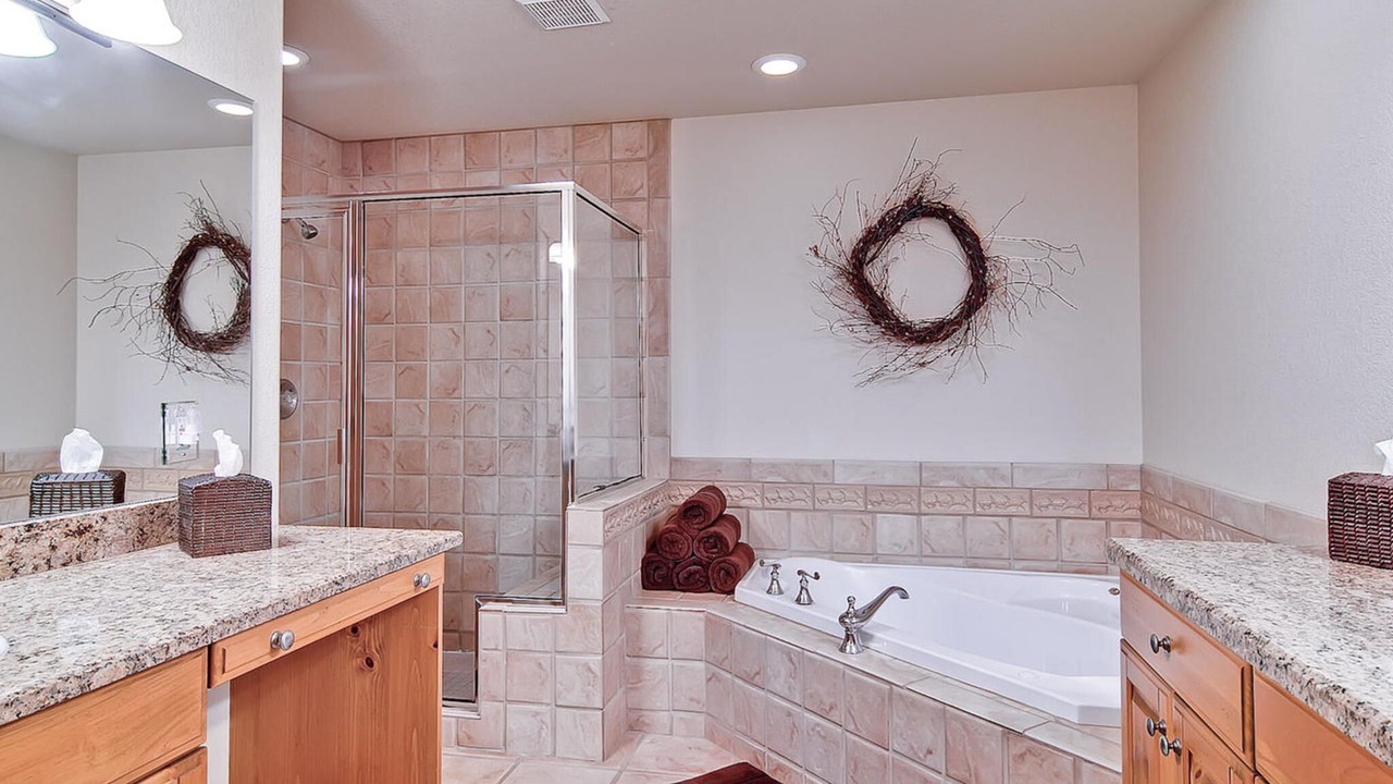 Photo of Bathroom in Warrior's Mark West