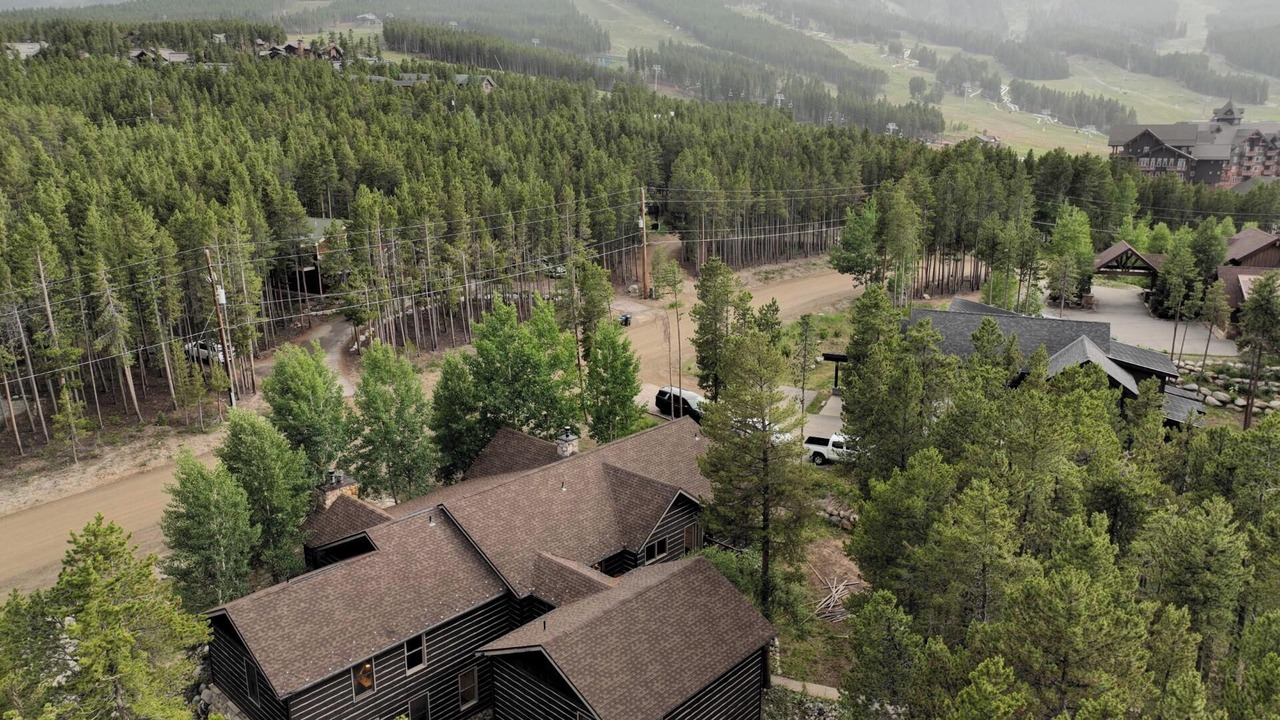 Photo of Others in Peak 8