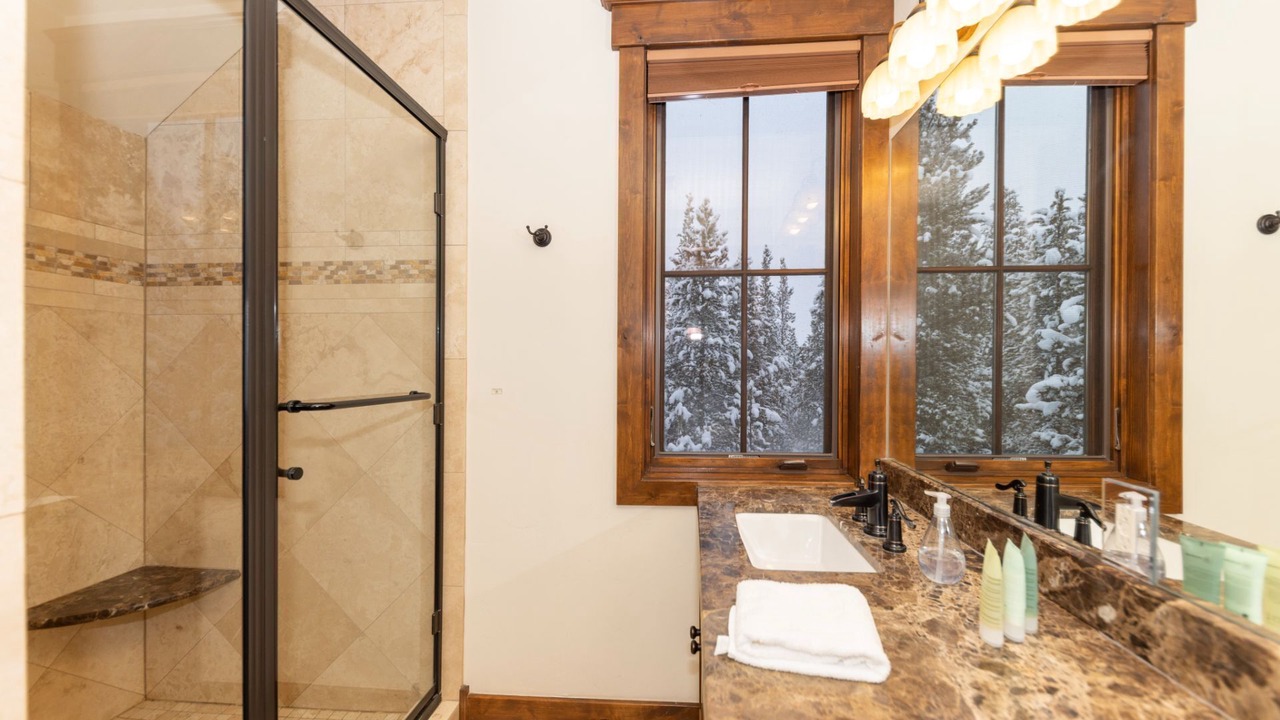 Photo of Bathroom in The Highlands