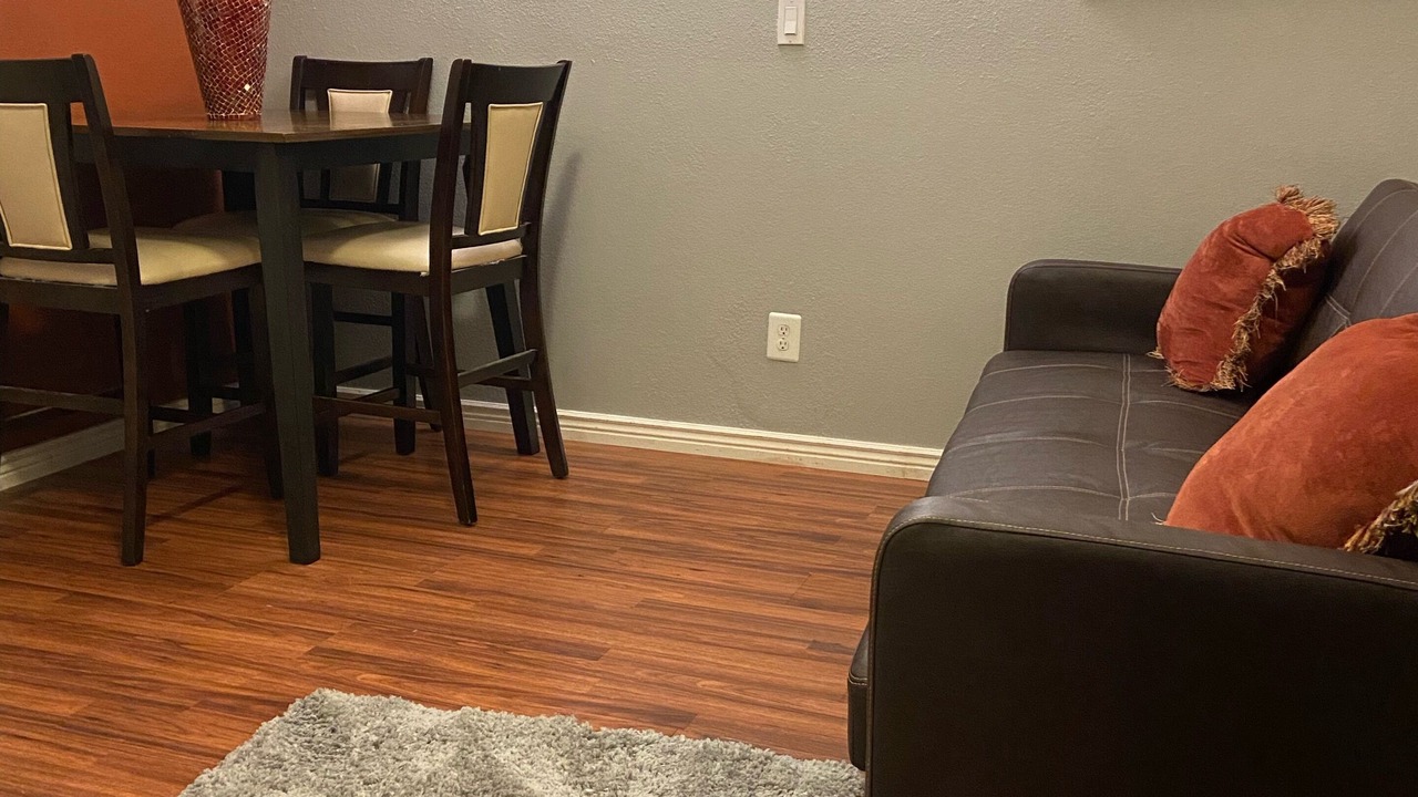 Photo of Livingroom in Aurora