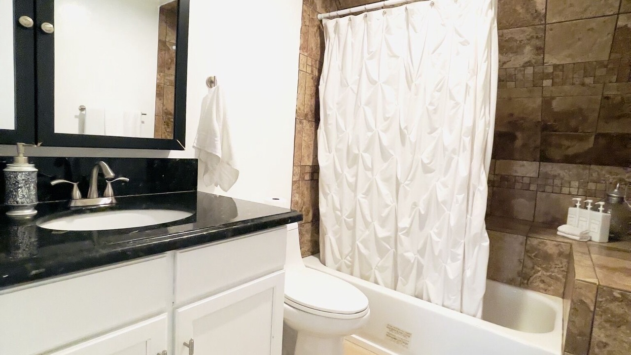 Photo of Bathroom in City Park West