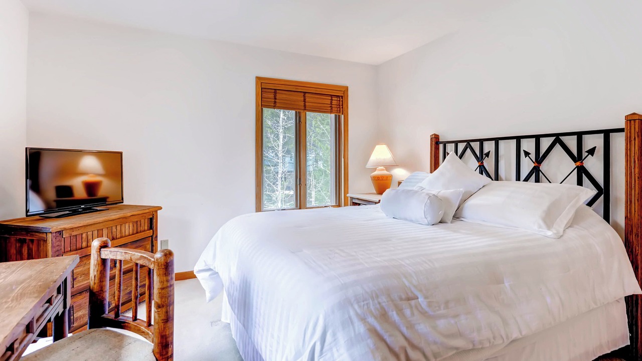 Photo of Bedroom in Keystone