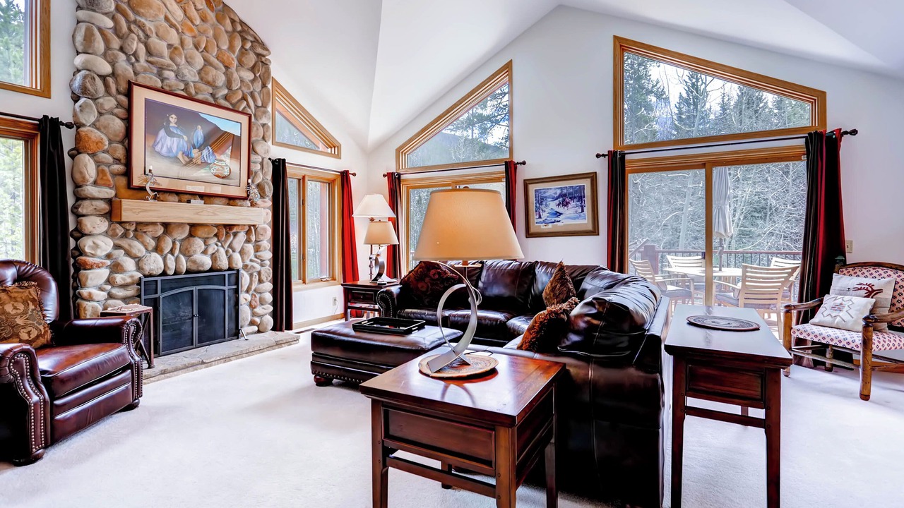 Photo of Livingroom in Keystone