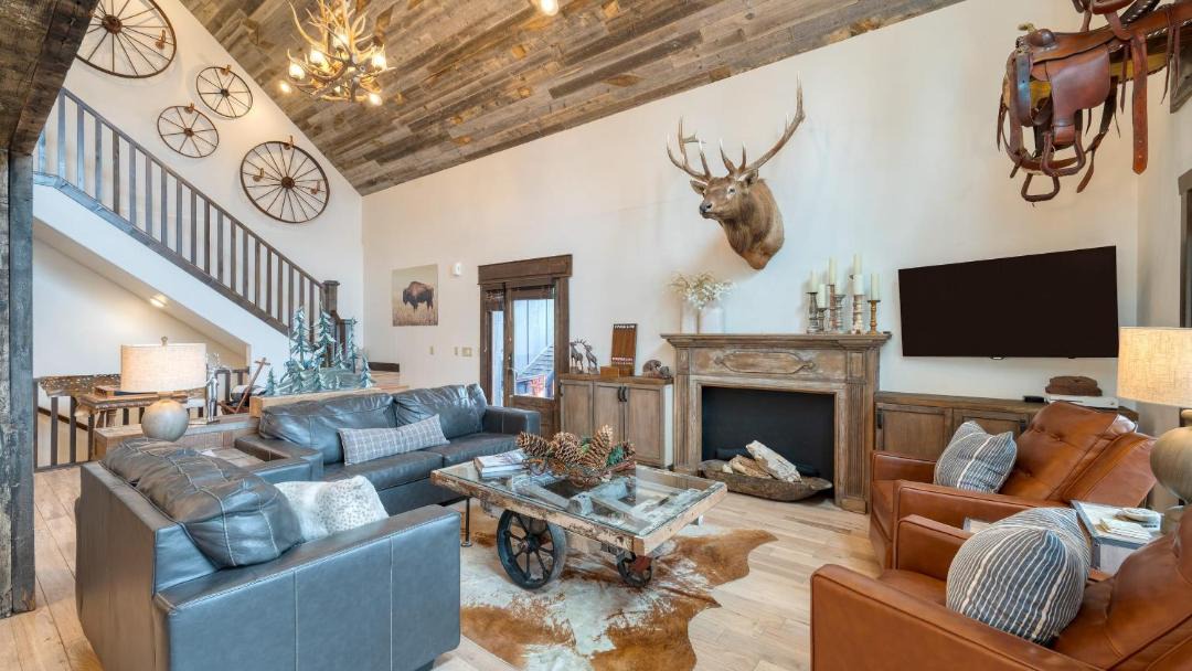 Photo of Others in Elk Court Cabins