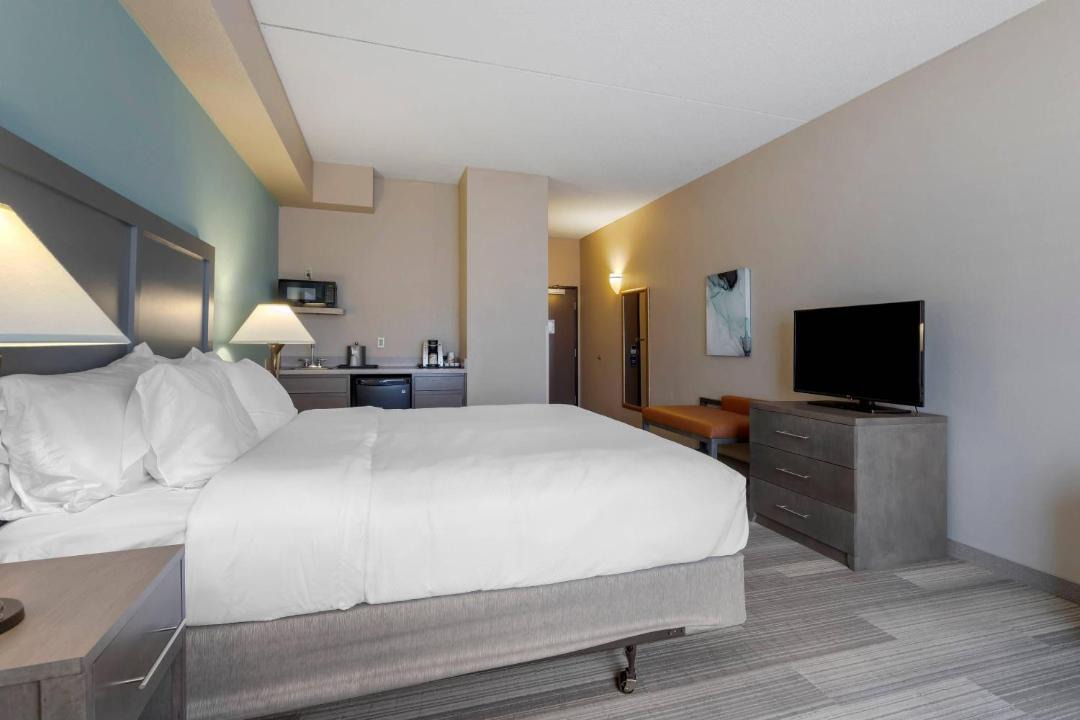 Photo of Bedroom in Dakota Ridge - Northbriar