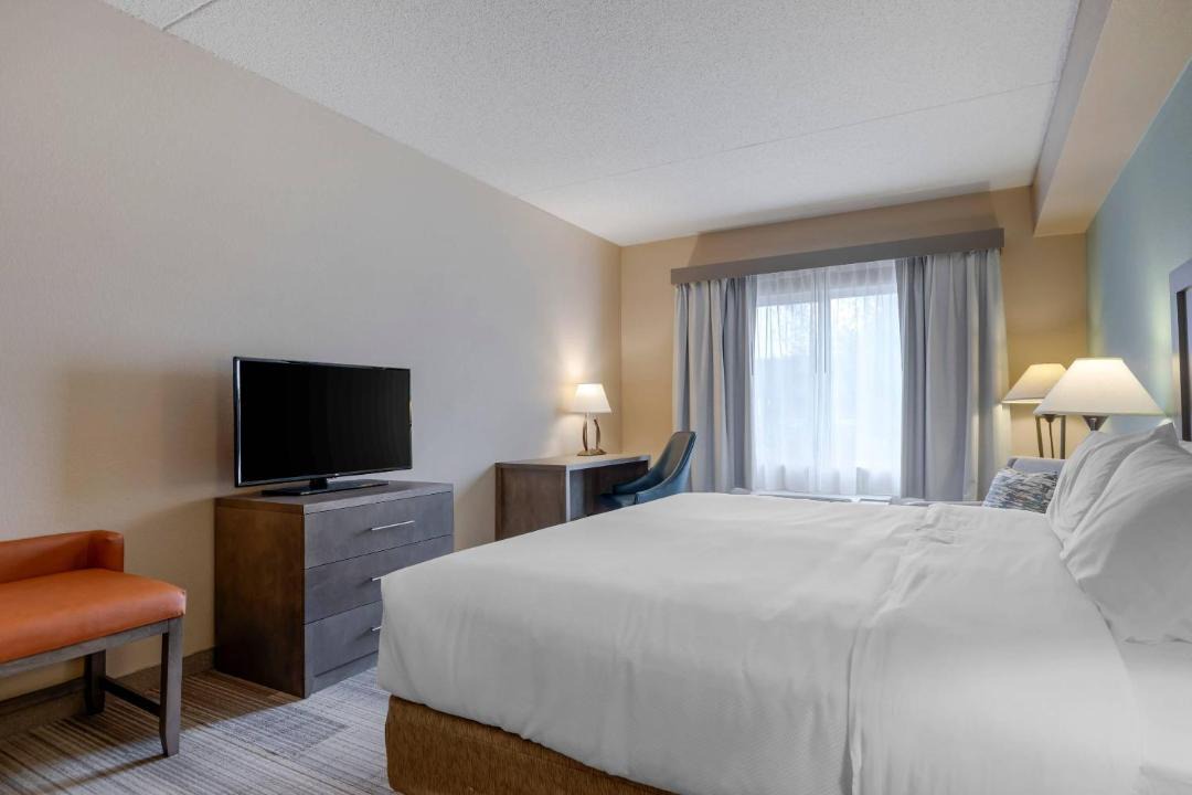 Photo of Bedroom in Dakota Ridge - Northbriar