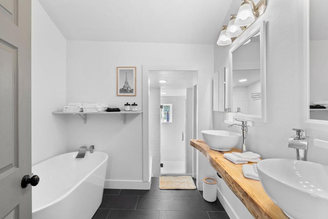 Photo of Bathroom in Indian Hills