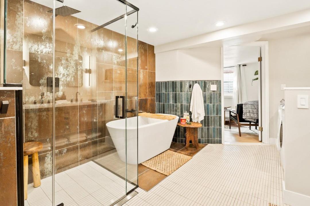 Photo of Bathroom in West Colfax