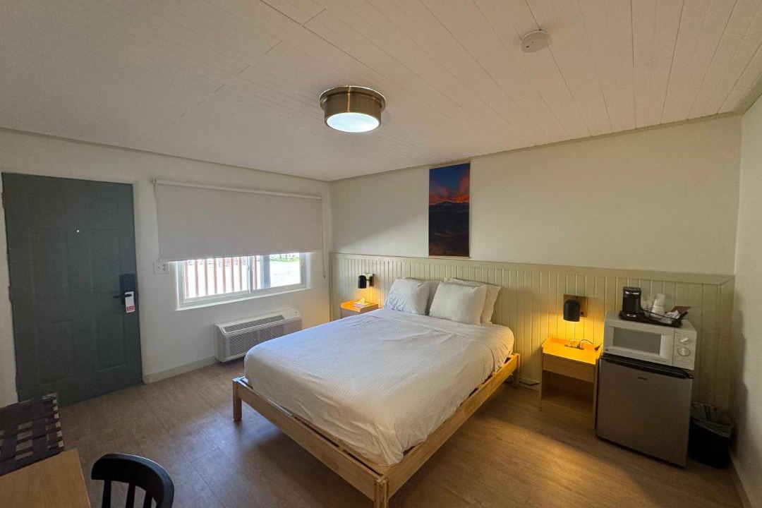 Photo of Bedroom in Manitou Springs Historic District