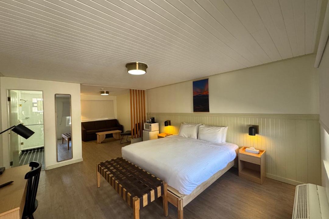 Photo of Bedroom in Manitou Springs Historic District