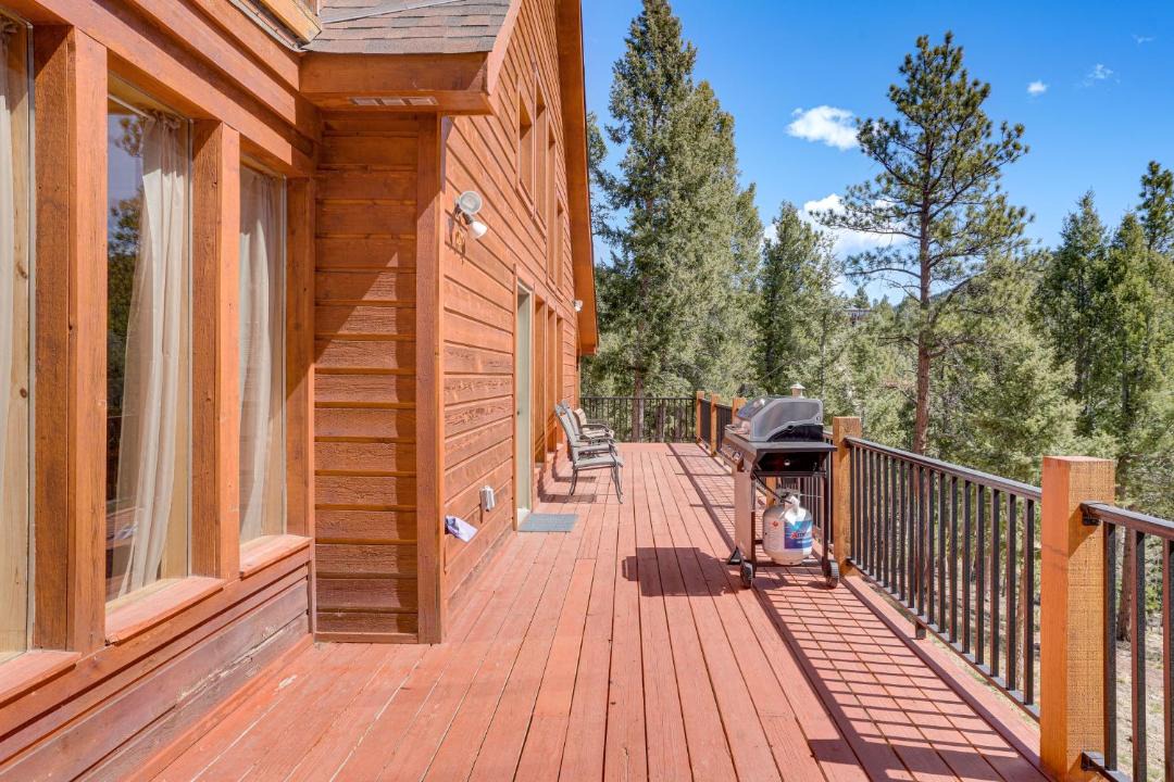 Photo of Patio Balcony in Pine
