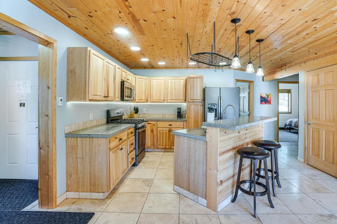 Photo of Kitchen in Pine