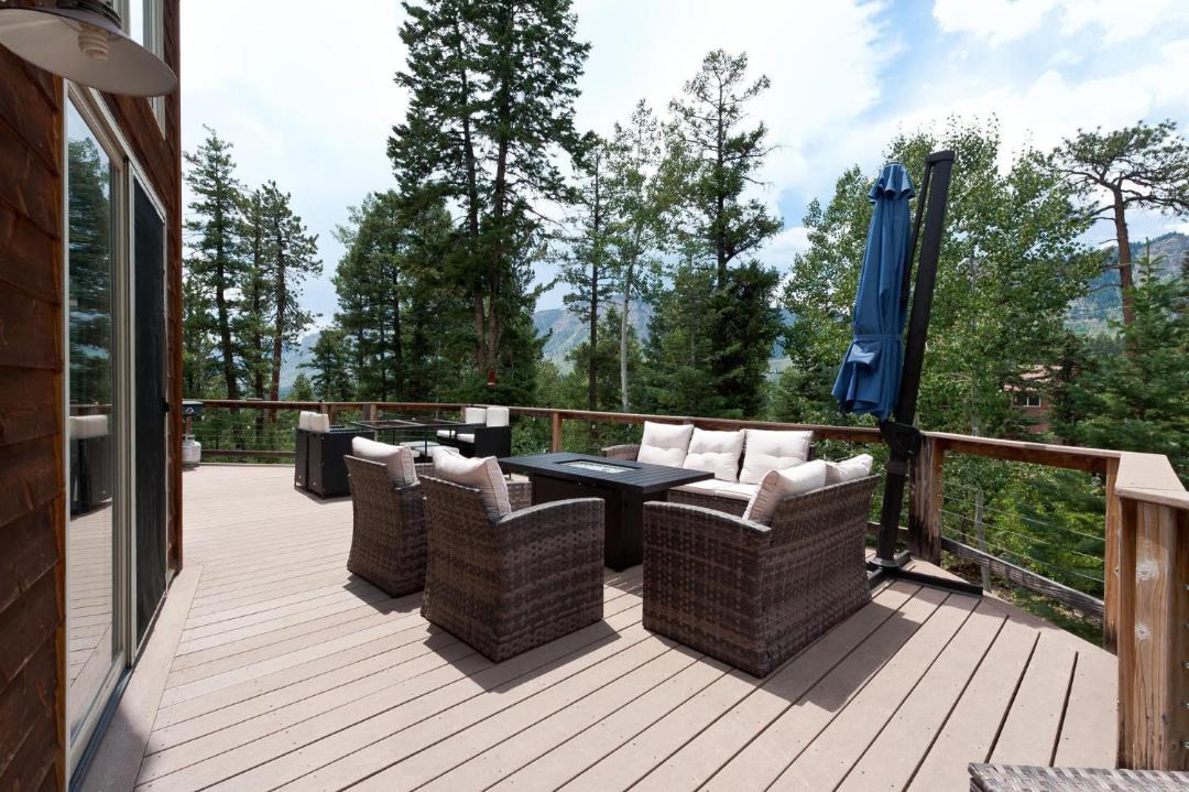 Photo of Patio Balcony in Columbine Lake