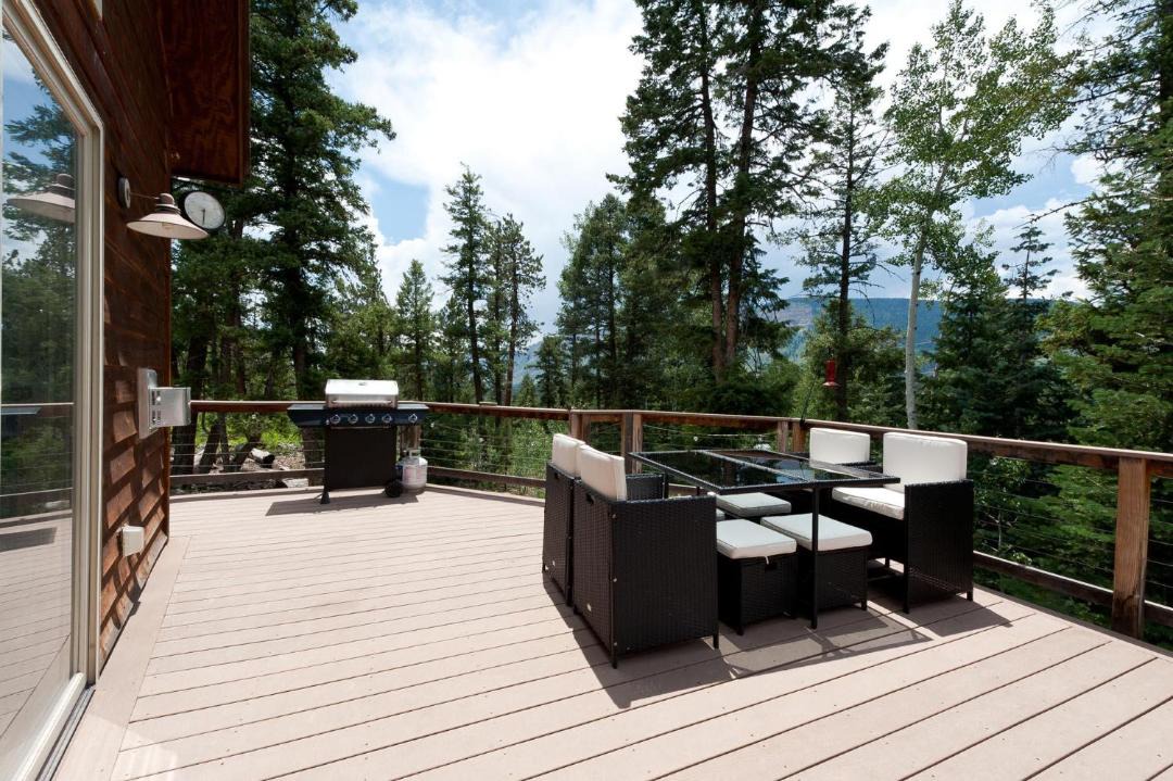 Photo of Patio Balcony in Columbine Lake