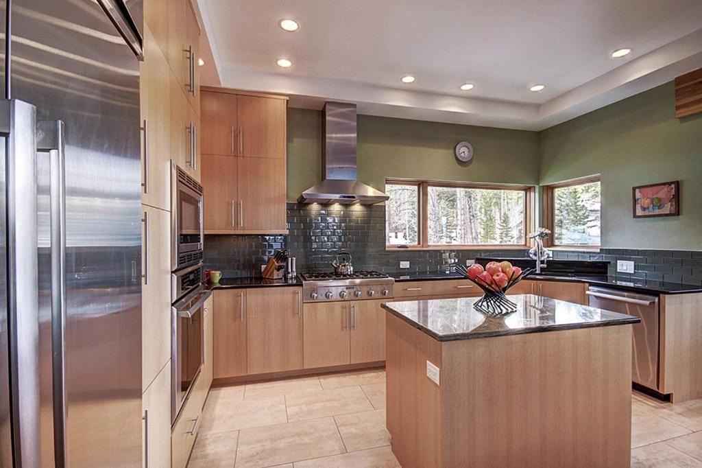Photo of Kitchen in Warrior's Mark West