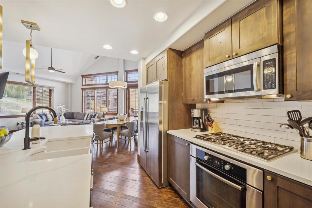 Photo of Kitchen in Peak 8