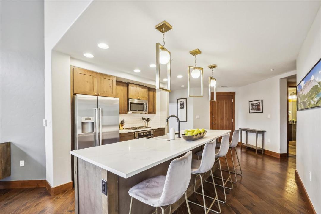 Photo of Kitchen in Peak 8