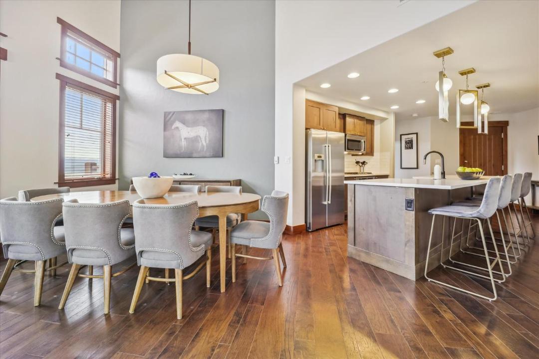 Photo of Kitchen in Peak 8