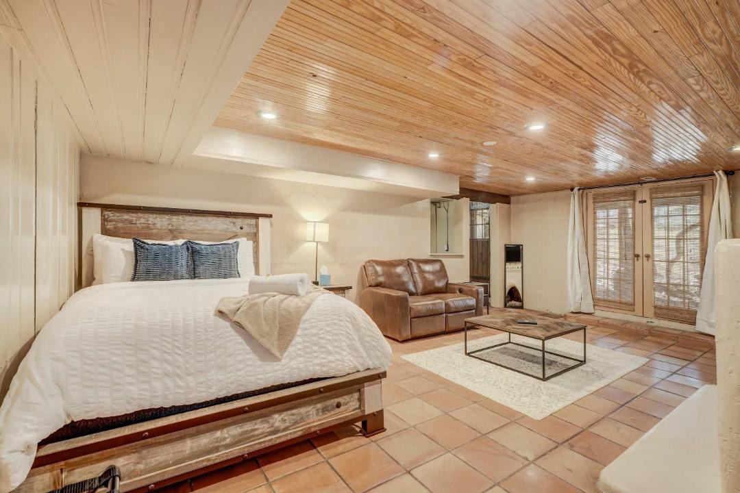 Photo of Bedroom in Broadmoor