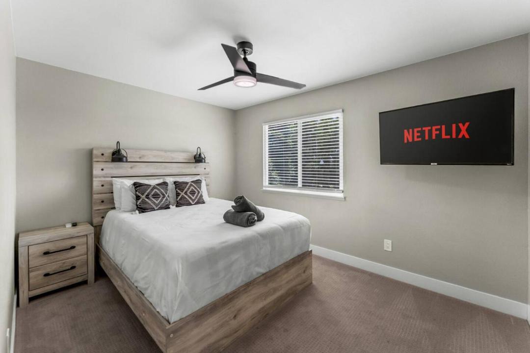 Photo of Bedroom in Scenic Heights
