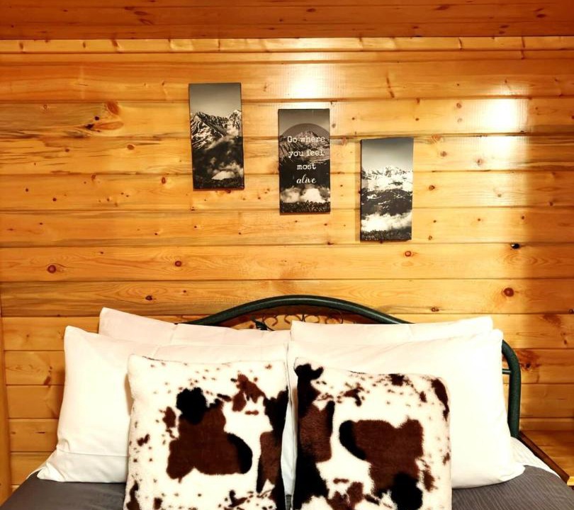 Photo of Bedroom in Grand Lake
