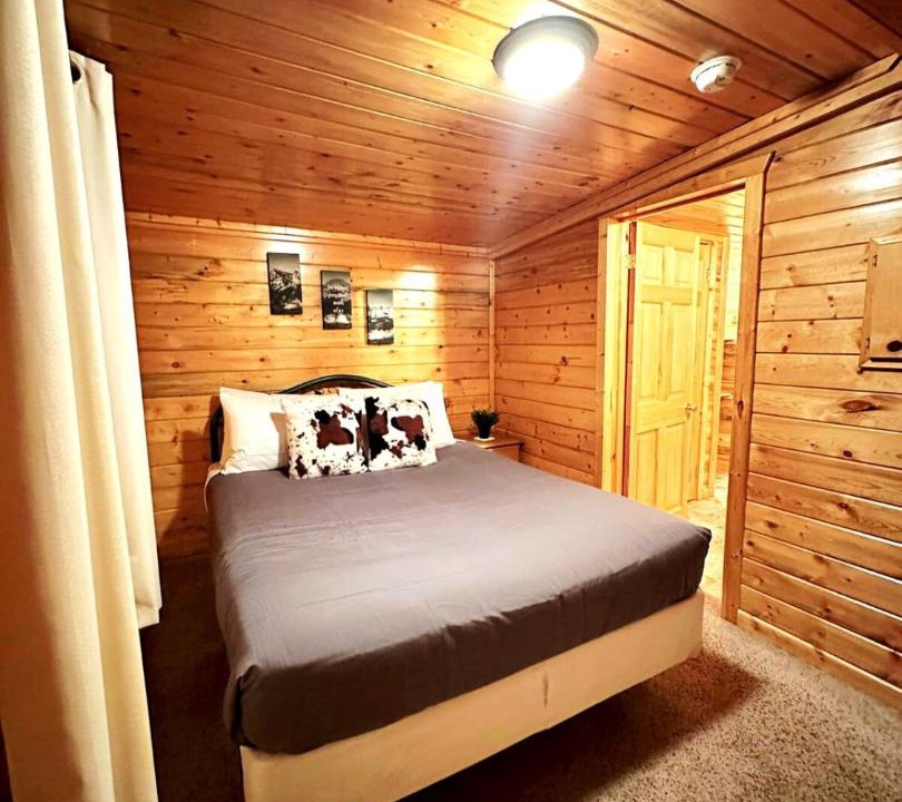 Photo of Bedroom in Grand Lake