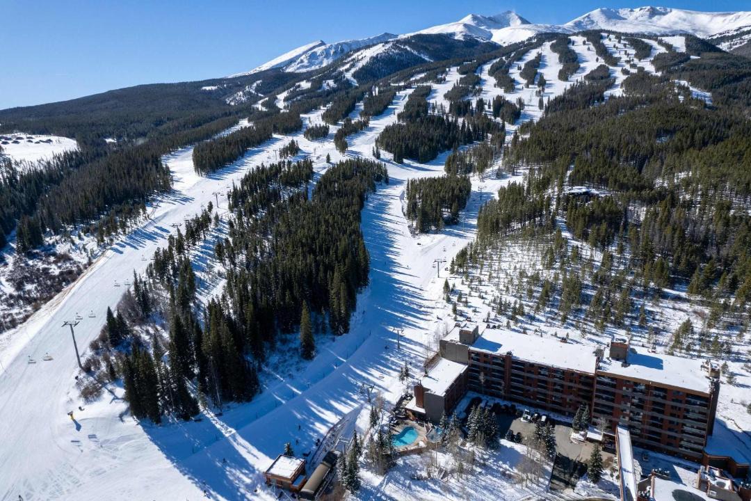 Photo of Others in Peak 9