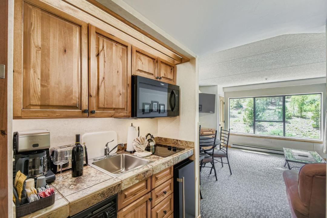 Photo of Kitchen in Peak 9