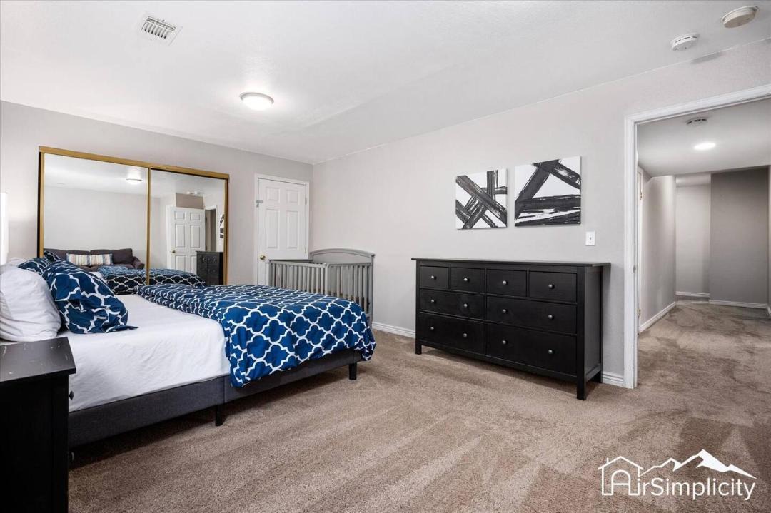 Photo of Bedroom in Barnum West