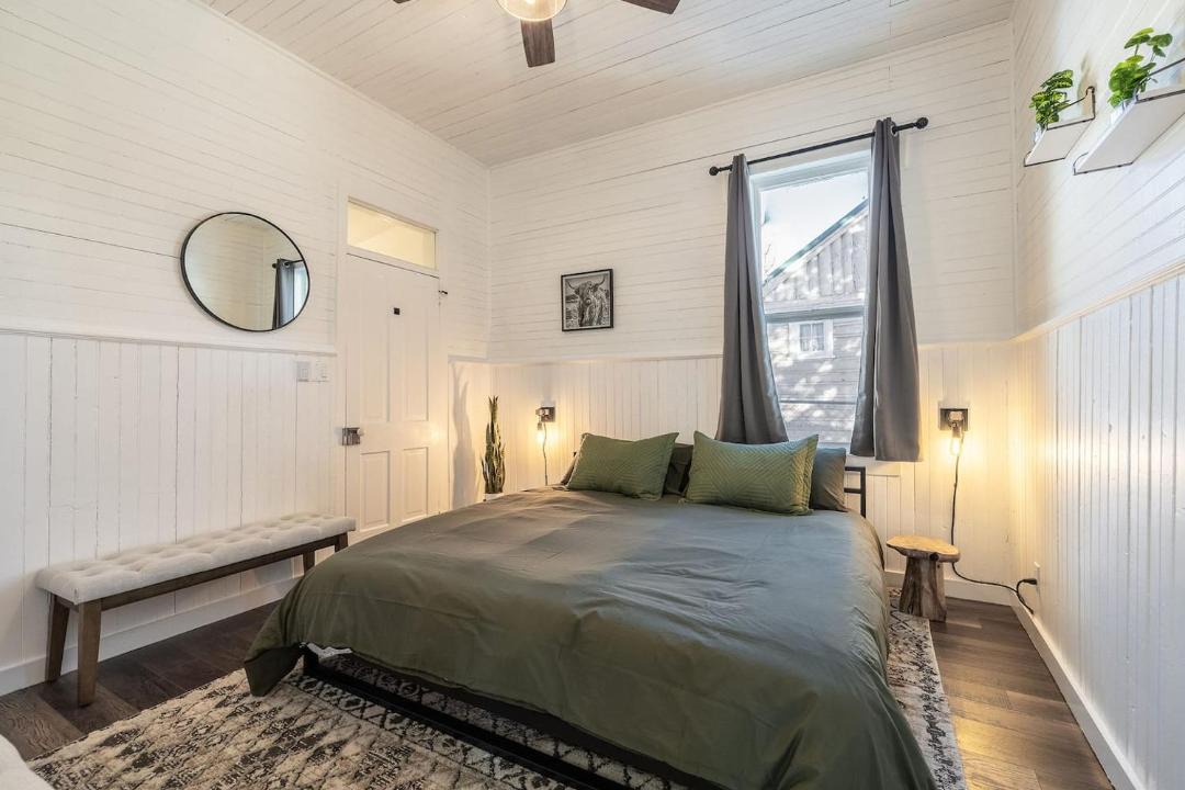 Photo of Bedroom in Twin Lakes