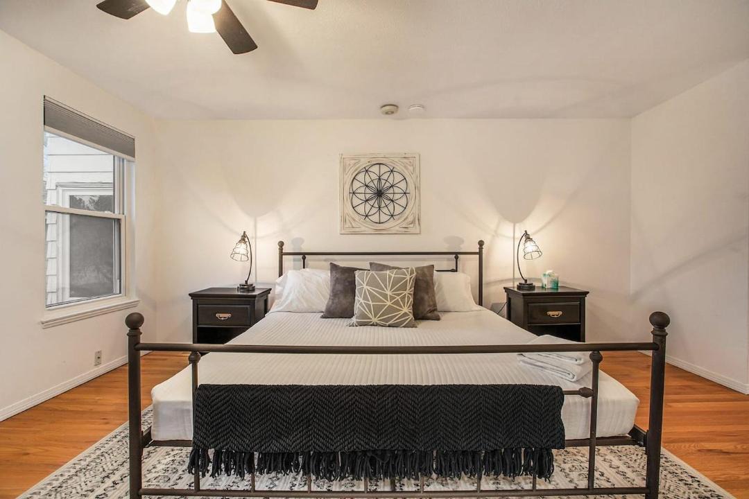 Photo of Bedroom in North Central Westminster