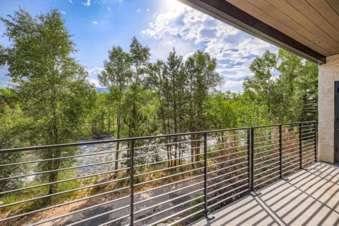 Photo of Patio Balcony in Willow Grove