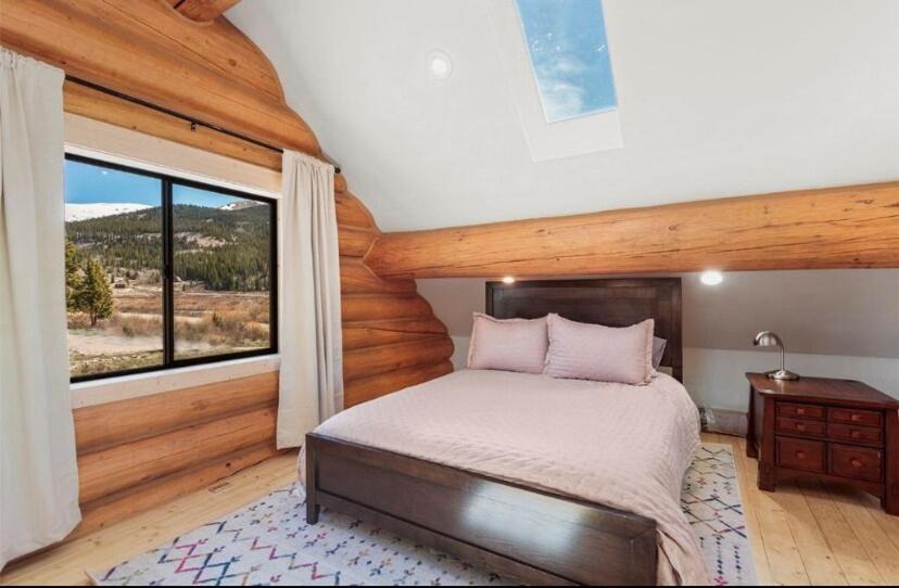 Photo of Bedroom in Alma