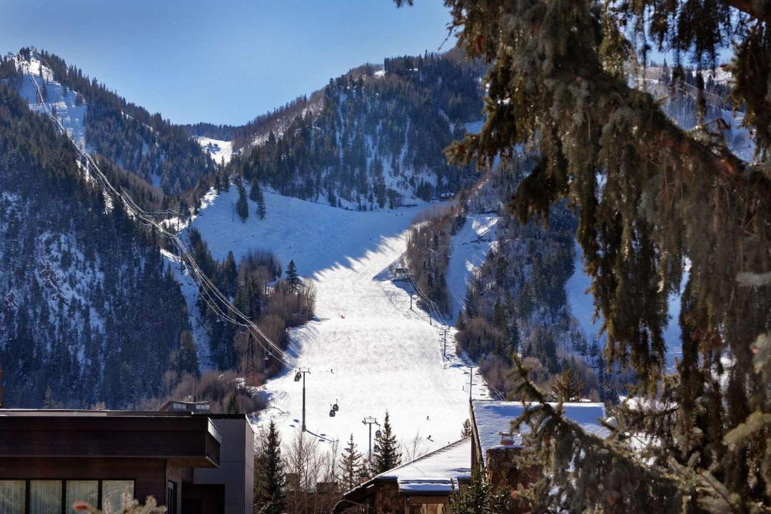 Photo of Others in Aspen