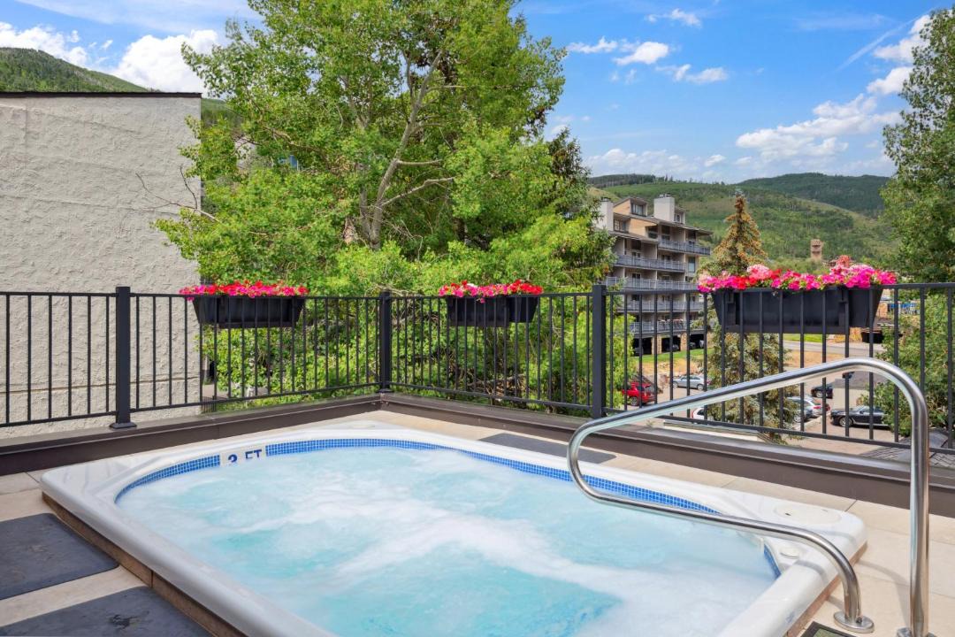 Photo of Others in Vail