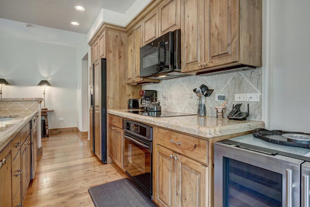 Photo of Kitchen in Edwards