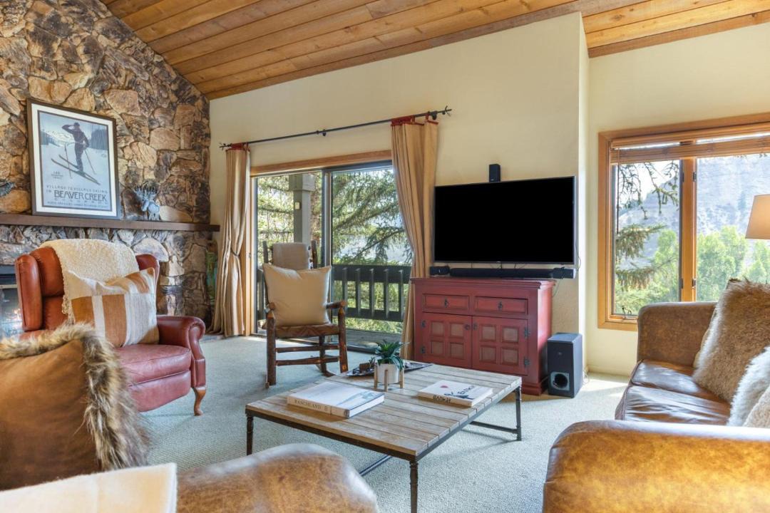 Photo of Livingroom in Avon