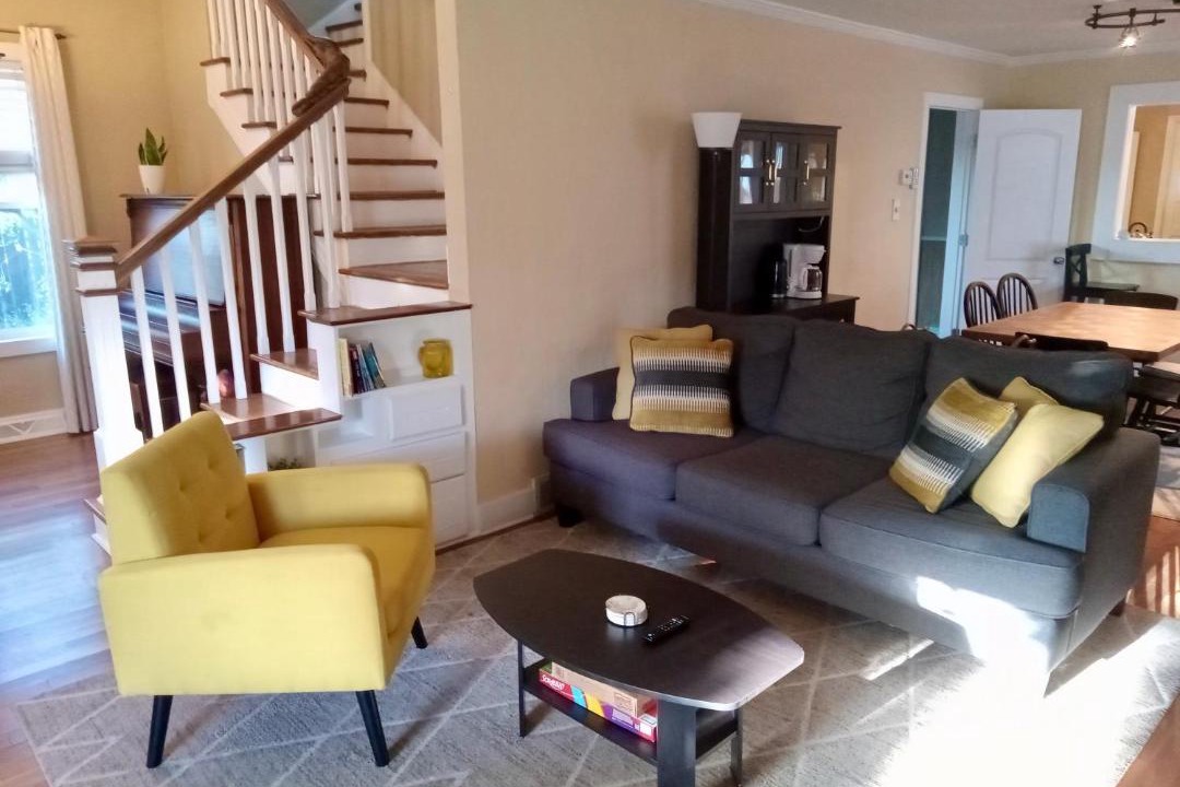 Photo of Livingroom in Sunnyside