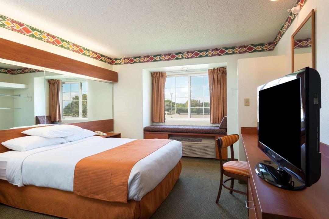 Photo of Bedroom in Pueblo