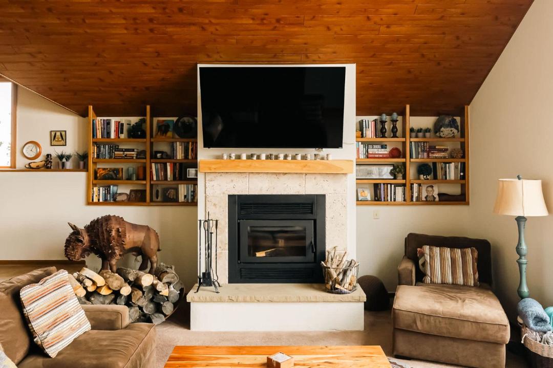Photo of Livingroom in Evergreen