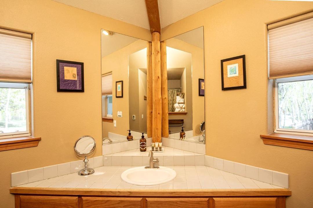 Photo of Bathroom in Salida