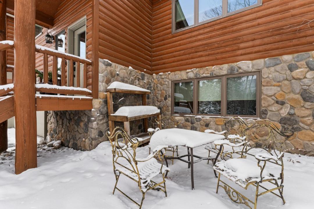 Photo of Patio Balcony in Three Peaks