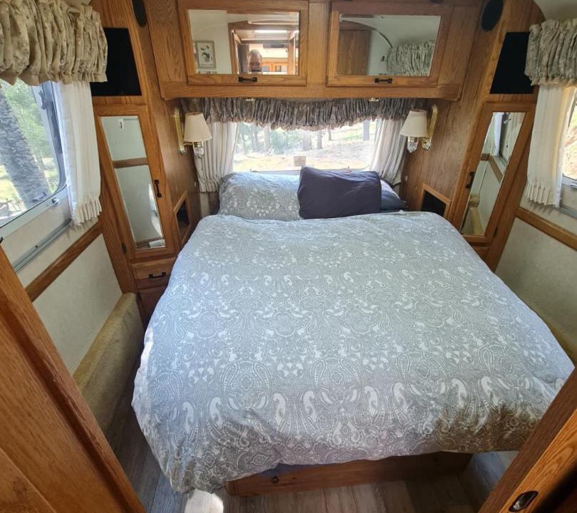 Photo of Bedroom in Divide