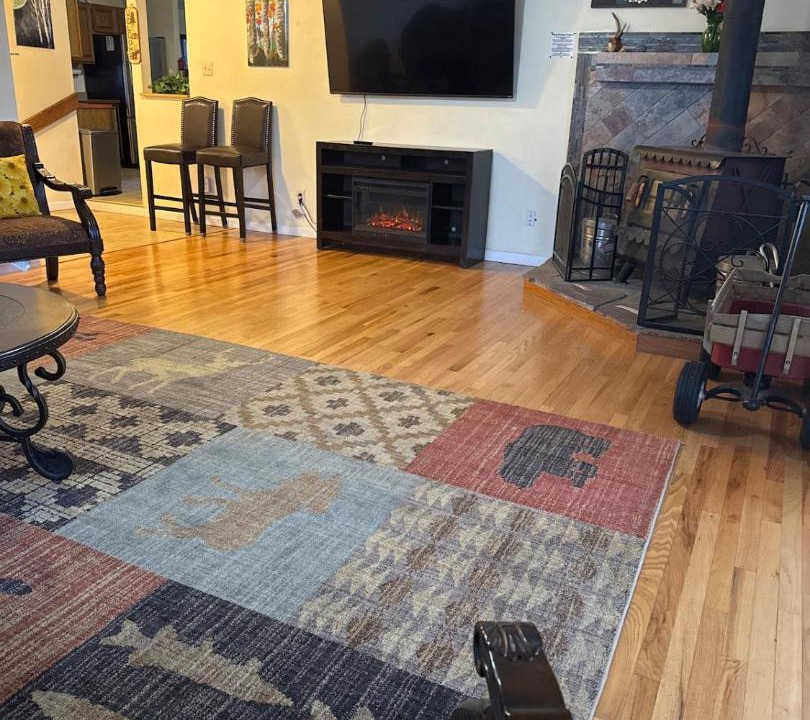 Photo of Livingroom in Divide