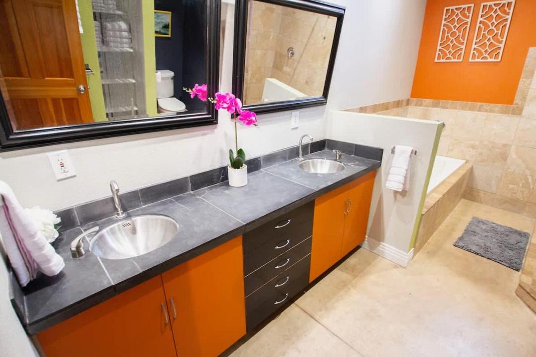 Photo of Bathroom in Cole